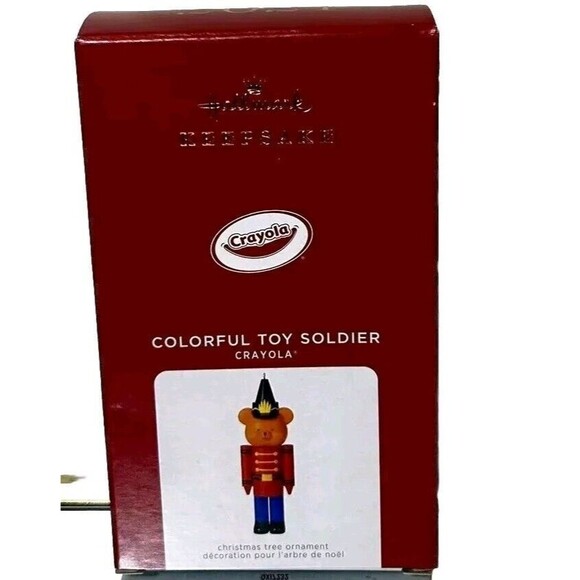 HALLMARK 2021 CRAYOLA CRAYON COLORFUL TOY SOLDIER ORANGE BEAR ORNAMENT RED - Picture 2 of 6